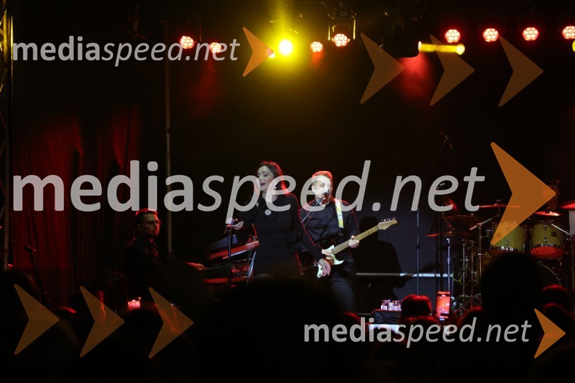  Severina Vučković, pevka;  ... Severina navdušila na festivalu Letni oder Ruše