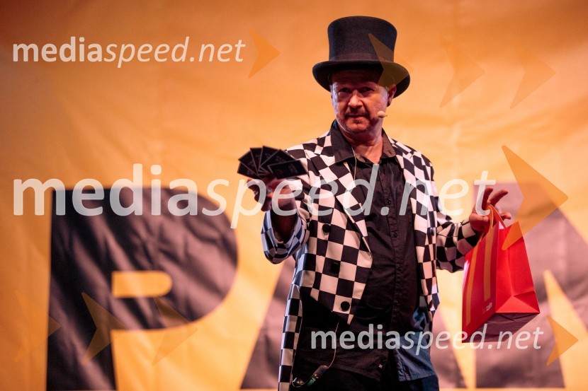  Andrej  Težak-Tešky, stand-up komik, manager, producent, tekač na dolge proge in dobrodelnež17. Panč festival, 1.dan