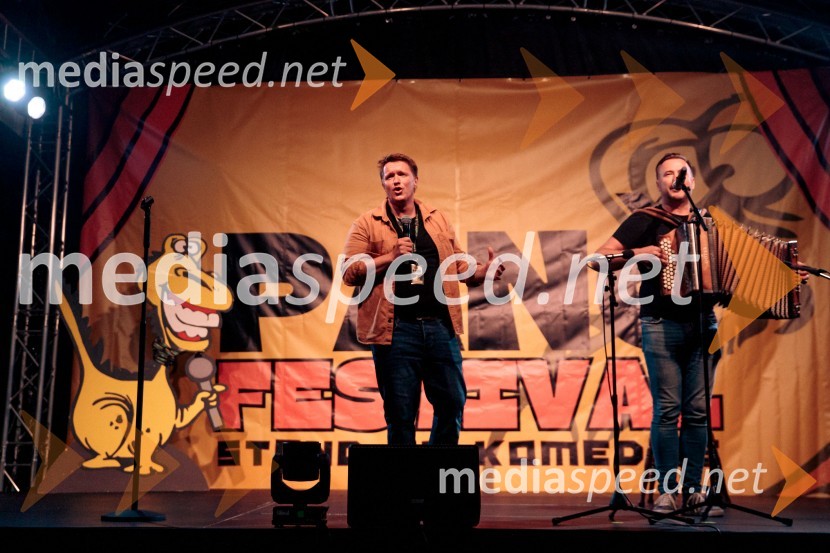  Uroš Kuzman, stand up komik;  Robert Goter, harmonikar17. Panč festival, 1.dan