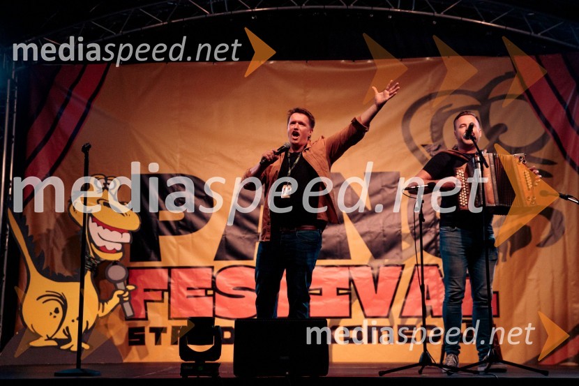  Uroš Kuzman, stand up komik;  Robert Goter, harmonikar17. Panč festival, 1.dan