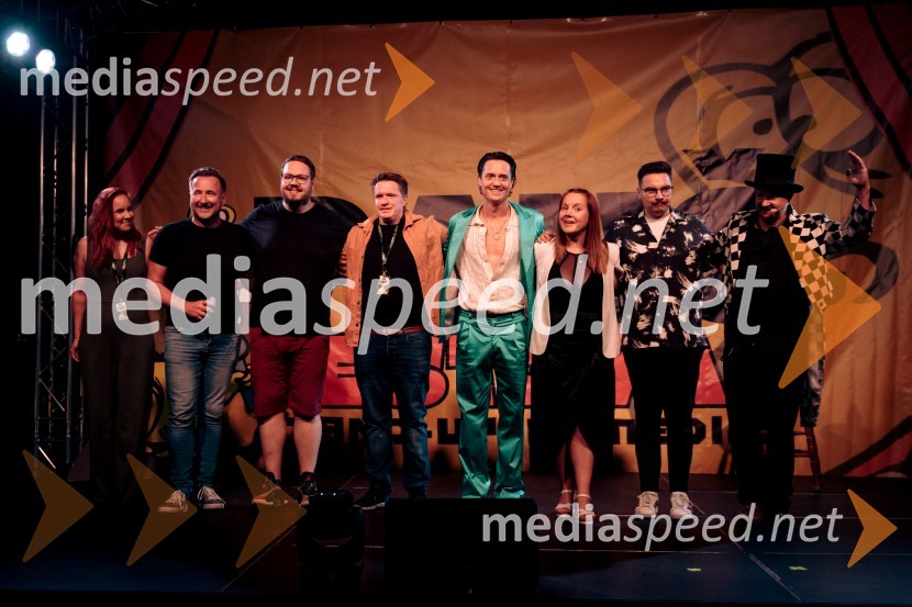  Maja Monrue, pisateljica in producentka;  Robert Goter, harmonikar;  Sašo Stare, stand up komik, voditelj;  Uroš Kuzman, stand up komik;  Domen Valič, igralec;  Tanja Kocman, stand up komičarka;  Alen Mastnak, stand up komik;  Andrej  Težak-Tešky, stand-up komik, manager, producent, tekač na dolge proge in dobrodelnež17. Panč festival, 1.dan