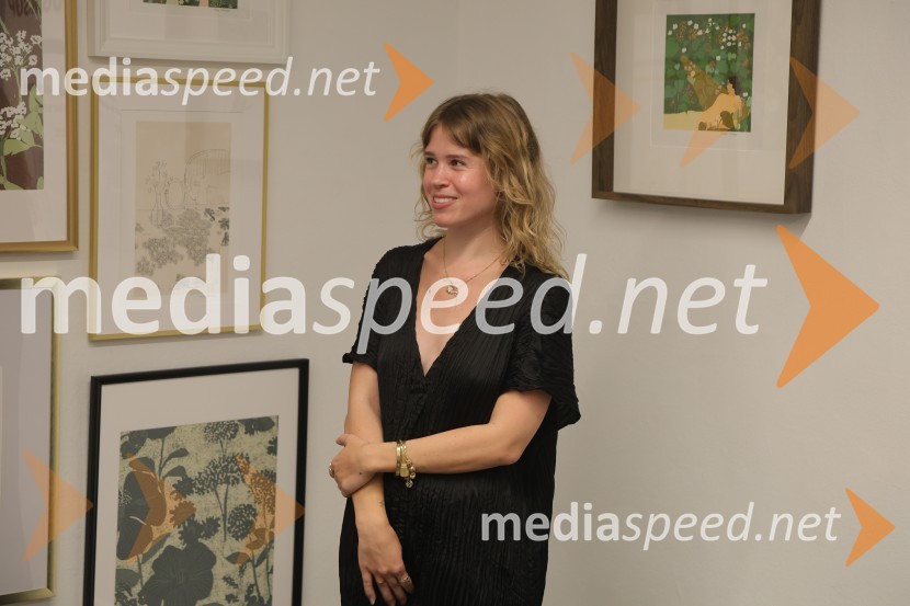  Alja Horvat, oblikovalka in ilustratorka Odprtje nove razstave ilustratorke Alje Horvat