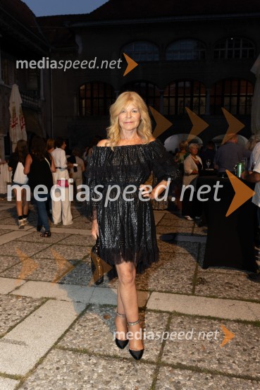  Darja Kuhar Kotnik, soustanoviteljica in podpredsednica Društva za zdravje narodaOto Pestner & Moje dame na 72. Ljubljana Festivalu