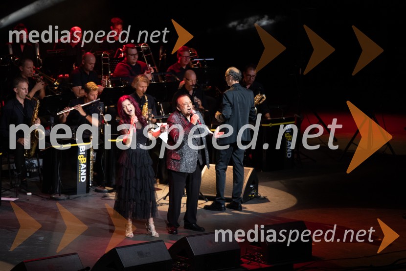  Irena Vrčkovnik, pevka;  Oto Pestner, pevecOto Pestner & Moje dame na 72. Ljubljana Festivalu