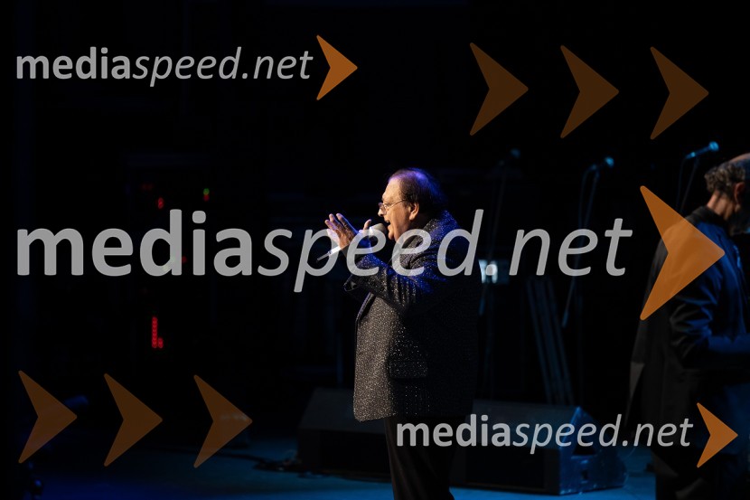  Oto Pestner, pevecOto Pestner & Moje dame na 72. Ljubljana Festivalu