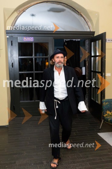  Janez Škof, igralecČompe in Katalena na festivalu Noči v stari Ljubljani