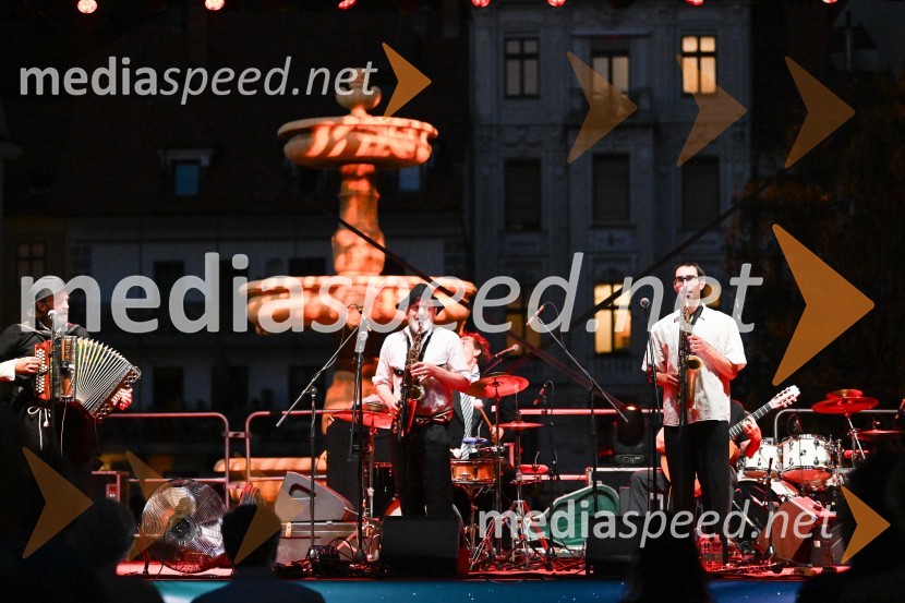  Janez Škof, igralec;  Žiga Saksida, igralec;  ... Čompe in Katalena na festivalu Noči v stari Ljubljani