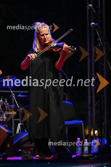  Neža Zinaić, ČompeČompe in Katalena na festivalu Noči v stari Ljubljani