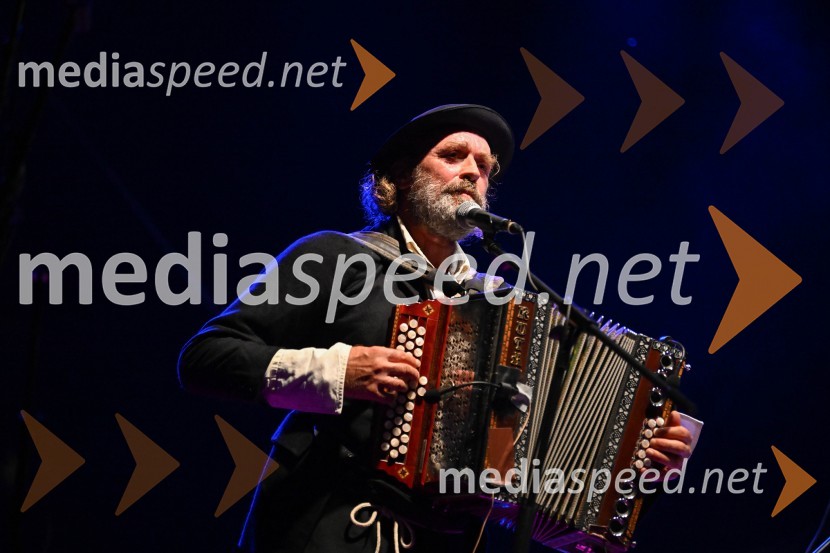  Janez Škof, igralecČompe in Katalena na festivalu Noči v stari Ljubljani