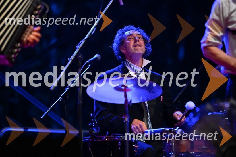  Marjan Stanič Stanič, bobnar, ČompeČompe in Katalena na festivalu Noči v stari Ljubljani