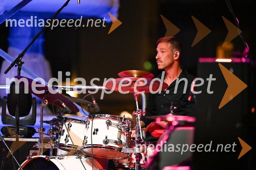  Robert Rebolj, skupina KatalenaČompe in Katalena na festivalu Noči v stari Ljubljani