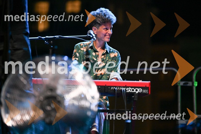  Polona Janežič, glasbenica, skupina KatalenaČompe in Katalena na festivalu Noči v stari Ljubljani