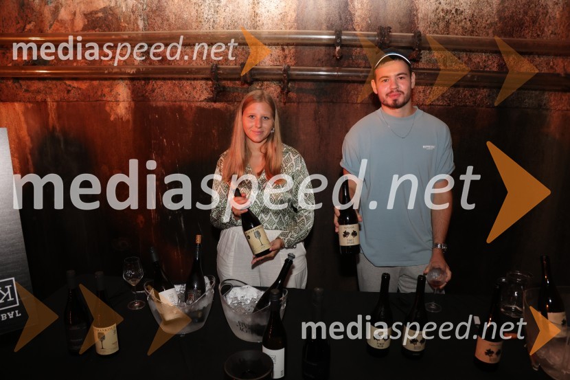 Prvi podzemni vinski festival v Vinagovi kleti