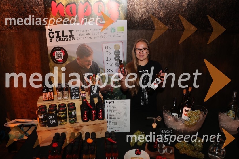 Prvi podzemni vinski festival v Vinagovi kleti