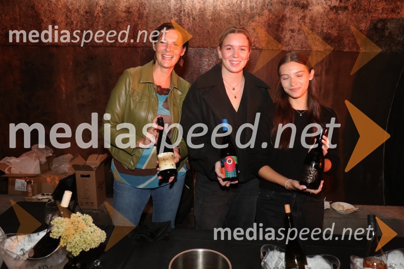 Prvi podzemni vinski festival v Vinagovi kleti