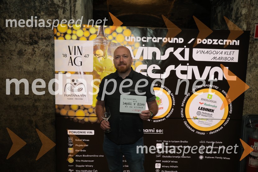 Prvi podzemni vinski festival v Vinagovi kleti