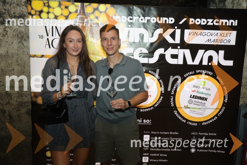 Prvi podzemni vinski festival v Vinagovi kleti