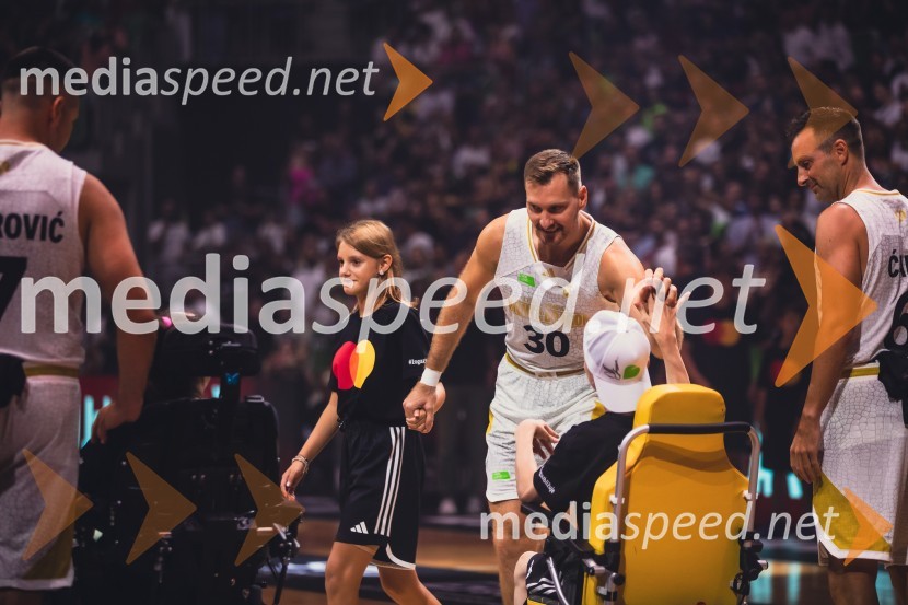  ... ;  Zoran Dragić, košarkarPoslovilna tekma Gorana Dragića v Stožicah