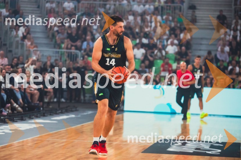  Gašper Vidmar, nekdanji košarkarPoslovilna tekma Gorana Dragića v Stožicah