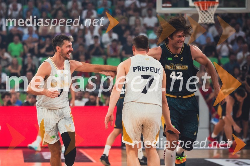  Goran Dragić, košarkar;  Klemen Prepelič, košarkar;  Robin Lopez, košarkarPoslovilna tekma Gorana Dragića v Stožicah