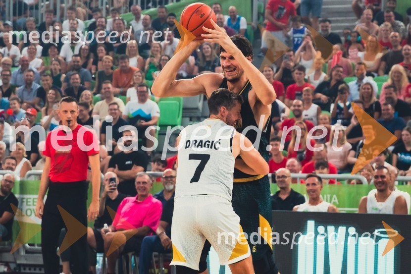  Goran Dragić, košarkar;  Boban Marjanović, košarkarPoslovilna tekma Gorana Dragića v Stožicah