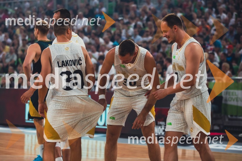  Jaka Lakovič, nekdanji slovenski košarkar, pomočnik selektorja;  Zoran Dragić, košarkar;  Klemen Prepelič, košarkarPoslovilna tekma Gorana Dragića v Stožicah