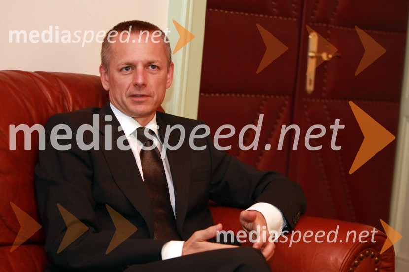 Andrej Kac, odvetnikAndrej Kac, odvetnik