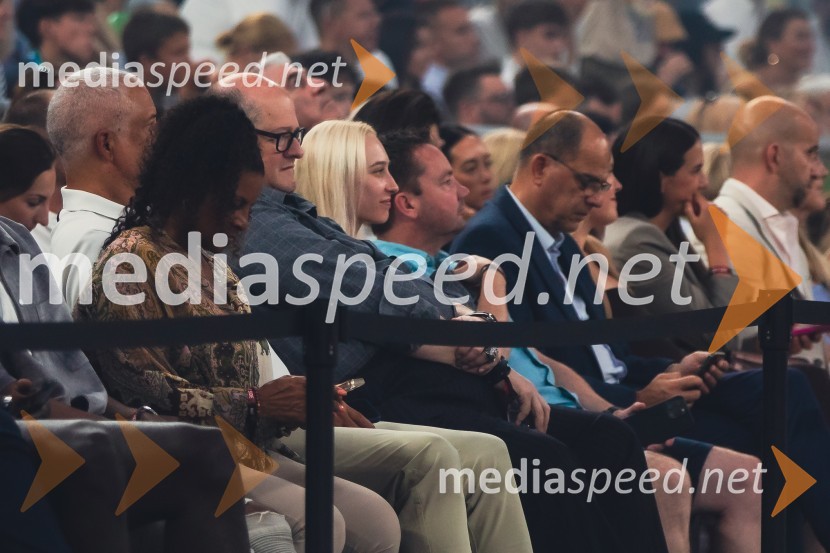  Janja Garnbret, športna plezalkaPoslovilna tekma Gorana Dragića v Stožicah