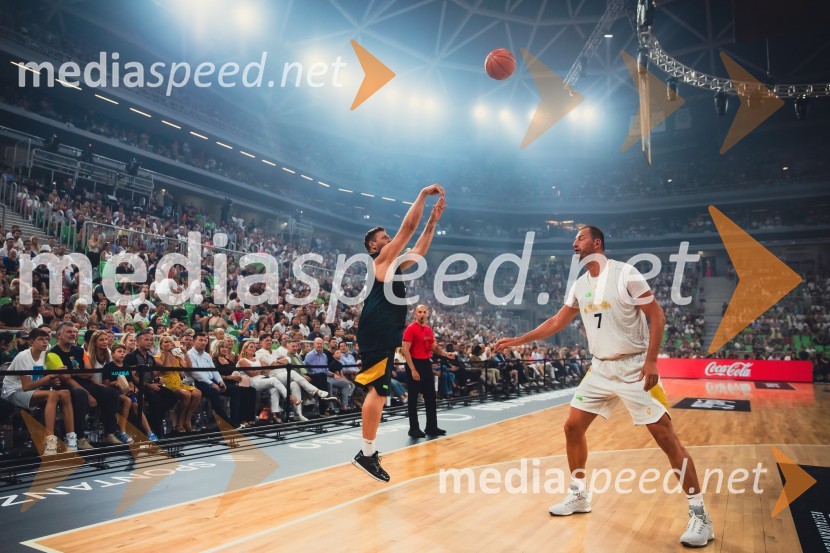  ... ;  Primož Brezec, nekdanji slovenski košarkarPoslovilna tekma Gorana Dragića v Stožicah