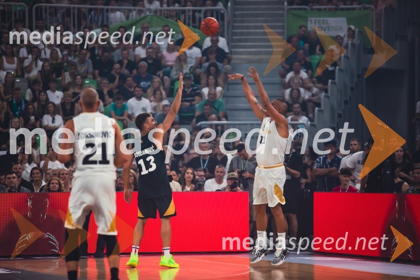  Bogdan Bogdanović, košarkar;  Saša  Pavlović, nekdanji košarkarPoslovilna tekma Gorana Dragića v Stožicah