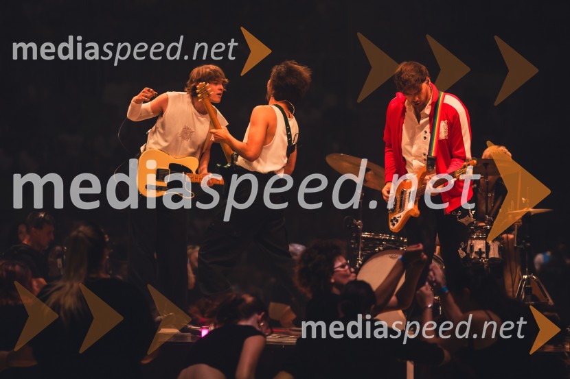  Kris  Guštin, Joker Out;  Jan  Peteh, Joker Out;  Nace  Jordan, Joker OutPoslovilna tekma Gorana Dragića v Stožicah