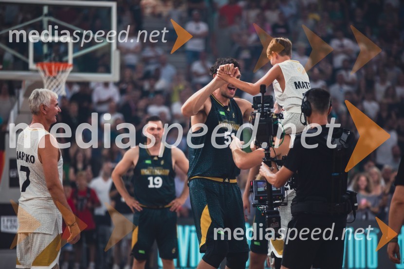  Boban Marjanović, košarkar;  Mateo DragićPoslovilna tekma Gorana Dragića v Stožicah