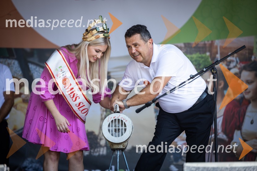  Alida Tomanič, Miss Slovenije 2023;  Janez Magyar, župan, Občina LendavaTerme Lendava zmagala na tekmovanju Bogračfest 2024