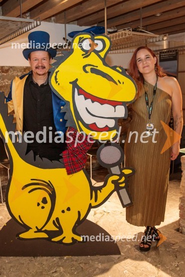  Andrej  Težak-Tešky, stand-up komik, manager, producent, tekač na dolge proge in dobrodelnež;  Maja Monrue, pisateljica in producentka17. Panč festival, zadnji dan