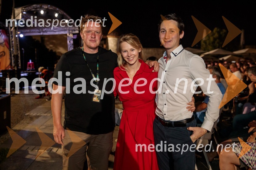  Uroš Kuzman, stand up komik;  Julija Patricija Novak;  Domen Prevc, smučarski skakalec17. Panč festival, zadnji dan