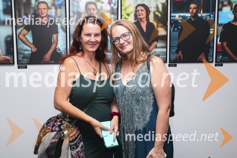  Suzana Grau, igralka;  ... Premiera muzikala Naša familija v Gledališču Koper