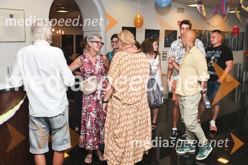 Premiera muzikala Naša familija v Gledališču Koper