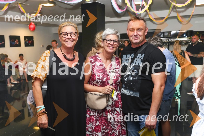 mag. Neda Rusjan Bric, vsestranska gledališka ustvarjalka;  Mirjam Drnovšček, direktorica, SNG Nova Gorica;  Peter Srpčič, direktor, Mestno gledališče PtujPremiera muzikala Naša familija v Gledališču Koper