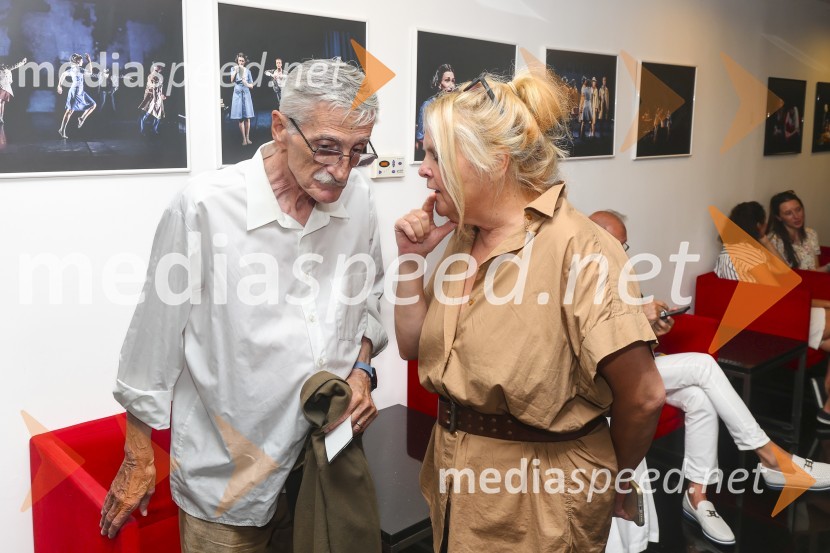  ... ;  Katja Pegan,  direktorica in režiserka, Gledališče Koper Teatro CapodistriaPremiera muzikala Naša familija v Gledališču Koper