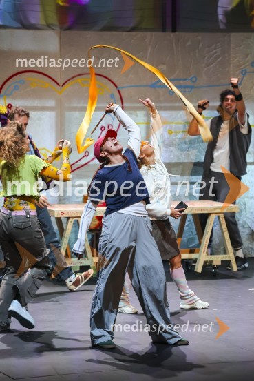  Serena Ferraiuolo, igralkaPremiera muzikala Naša familija v Gledališču Koper