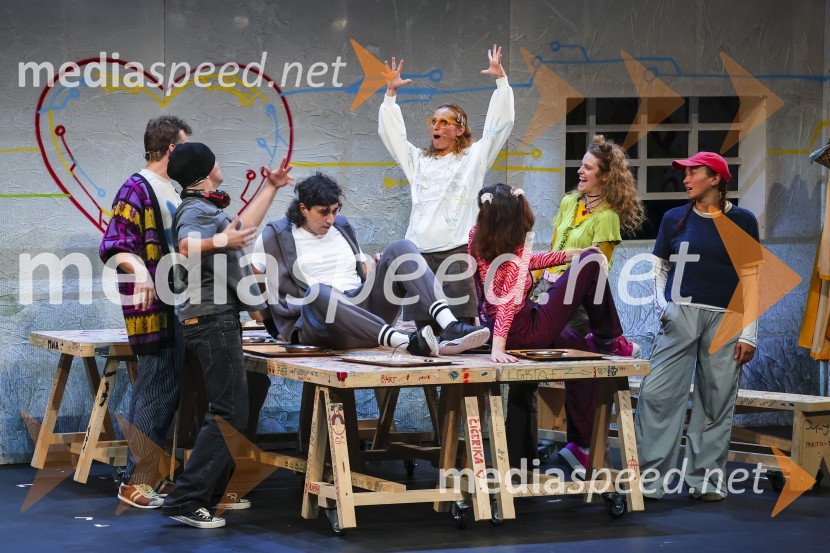  Elena Brumini, igralkaPremiera muzikala Naša familija v Gledališču Koper