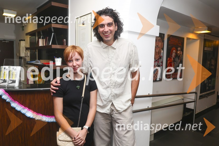  ... ;  Mak  Tepšić, igralecPremiera muzikala Naša familija v Gledališču Koper