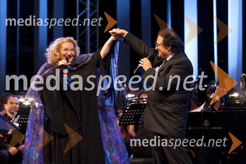 Elda Viler, pevka in Oto Pestner, pevecPoletna noč - koncert Elde Viler z gosti ob 50. letnici delovanja