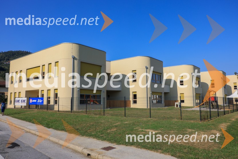 Kobanski vrtec – skoraj nič energijski leseni vrtec iz slovenskega lesa