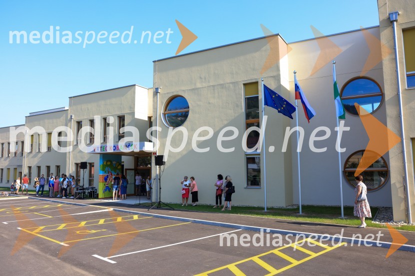 Kobanski vrtec – skoraj nič energijski leseni vrtec iz slovenskega lesa