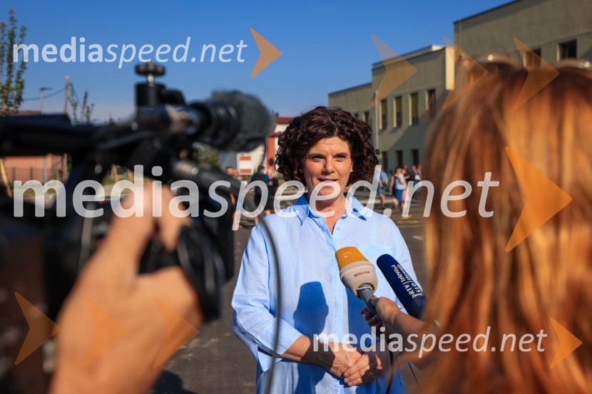  Vlasta Krmelj, županja, Občina Selnica ob DraviKobanski vrtec – skoraj nič energijski leseni vrtec iz slovenskega lesa