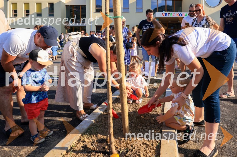 Kobanski vrtec – skoraj nič energijski leseni vrtec iz slovenskega lesa