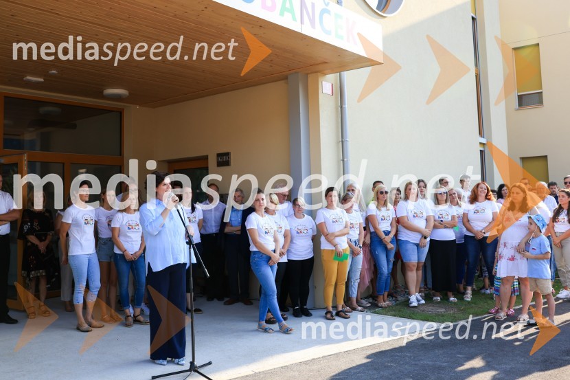  Vlasta Krmelj, županja, Občina Selnica ob DraviKobanski vrtec – skoraj nič energijski leseni vrtec iz slovenskega lesa