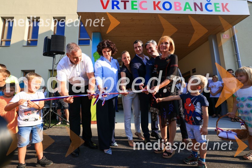 mag. Dejan  Židan, državni sekretar na Ministrstvu za gospodarstvo, turizem in šport;  Vlasta Krmelj, županja, Občina Selnica ob Dravi;  Eva Knez, državna sekretarka, Ministrstvo za kmetijstvo, gozdarstvo in prehrano;  Rok Cajzek, direktor, GIC gradnje;  Marko Lukić, lastnik in direktor družbe Lumar IG;  Manja Kokalj, ravnateljica, Osnovna šola Selnica ob DraviKobanski vrtec – skoraj nič energijski leseni vrtec iz slovenskega lesa