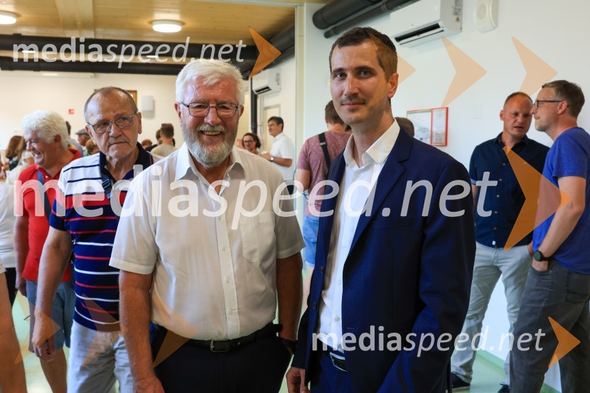  ... ;  Rok Cajzek, direktor, GIC gradnjeKobanski vrtec – skoraj nič energijski leseni vrtec iz slovenskega lesa